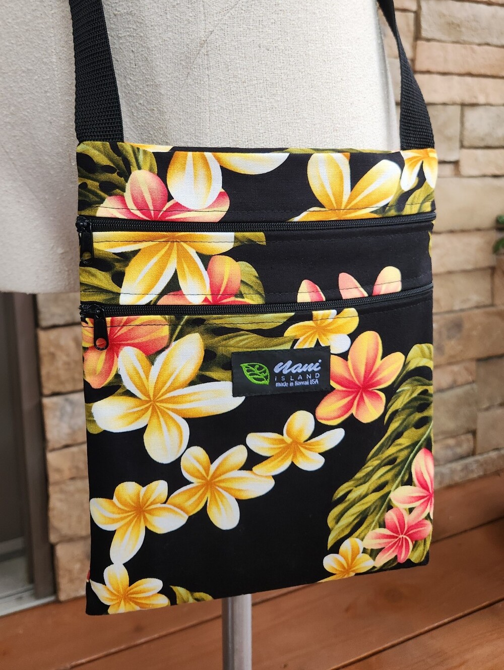 Nani Island Crossbody Bag